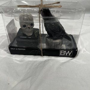 Boston Warehouse Salt and Pepper Shakers Skull & Crow Halloween Decorative 79548